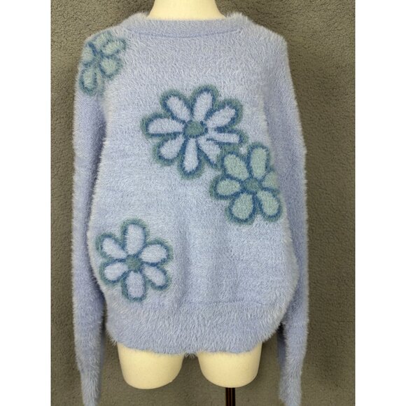 Hooked up by Iot Women's Juniors' Eyelash Fuzzy Floral Sweater Medium Blue NWT's - Picture 4 of 8